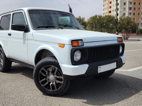 LADA (VAZ) Niva
