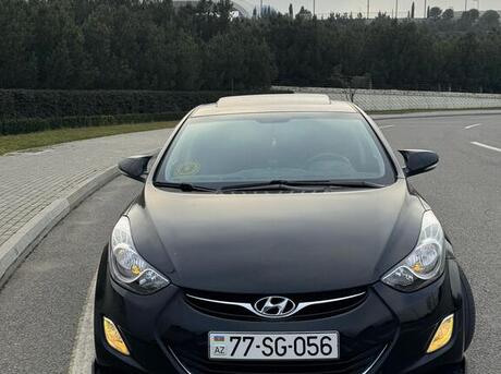 Hyundai Elantra 2012