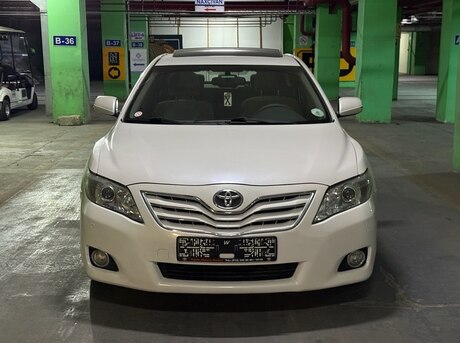 Toyota Camry 2010