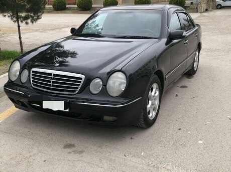 Mercedes E 220 d 2000