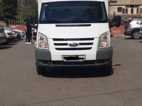 Ford Transit 2010