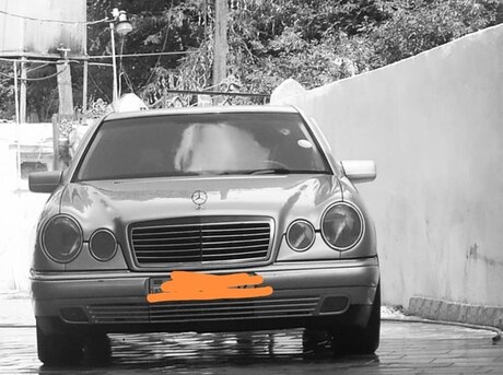 Mercedes E 240 1998