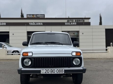 LADA (VAZ) Niva 2015