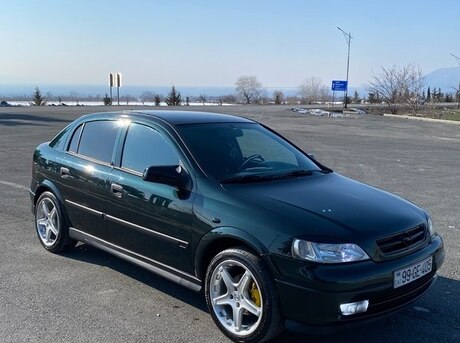 Opel Astra 2000