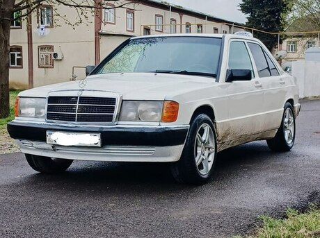 Mercedes 190 1990