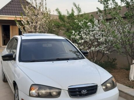 Hyundai Elantra 2003