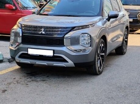 Mitsubishi Outlander 2023
