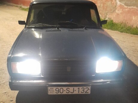 LADA (VAZ) 2107 2005