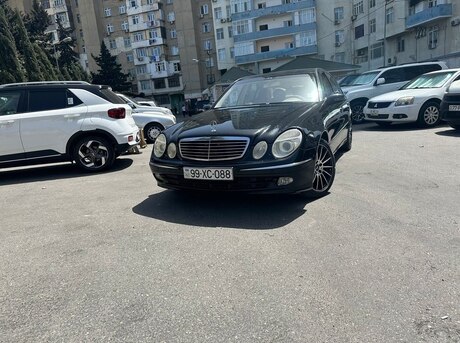 Mercedes E 240 2002