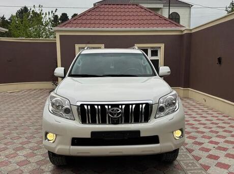 Toyota Land Cruiser Prado 2013