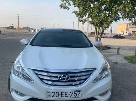 Hyundai Sonata 2010