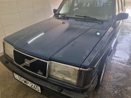 Volvo  1990