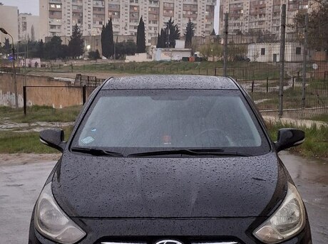 Hyundai Accent 2012