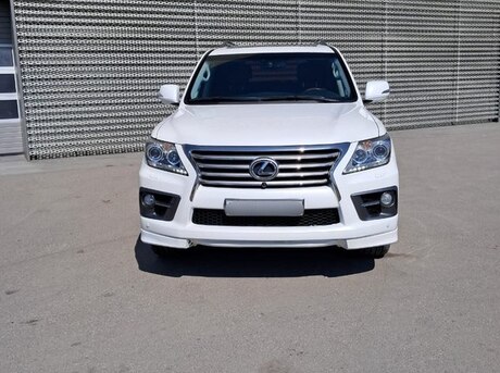 Lexus LX 570 2012