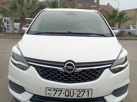 Opel Zafira 2017