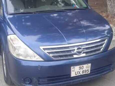 Nissan Presage 2005