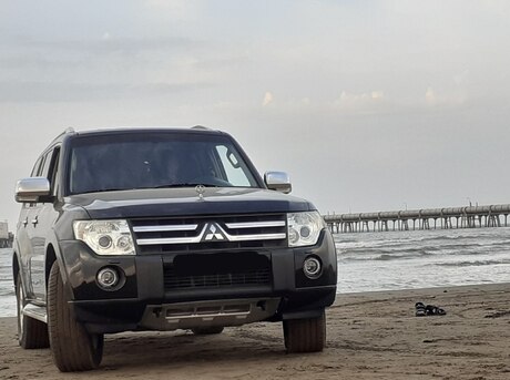 Mitsubishi Pajero 2008