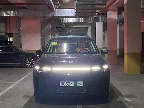 Leapmotor C16