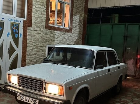 LADA (VAZ) 2107 2001