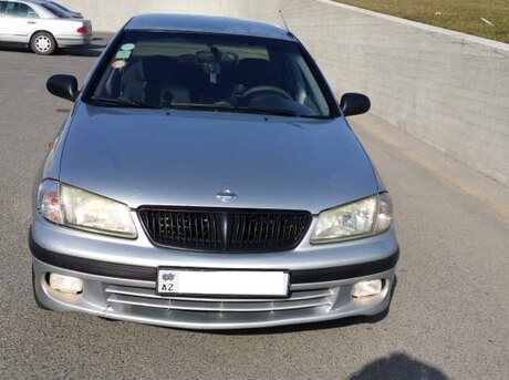 Nissan Sunny 2002