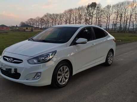 Hyundai Accent 2011