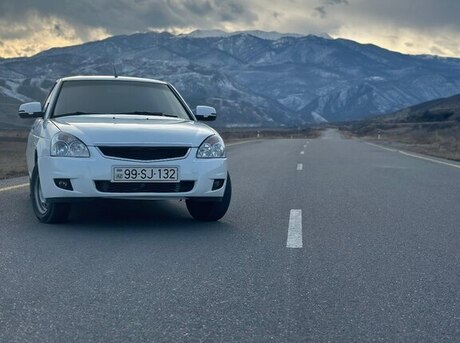 LADA (VAZ) Priora 2017