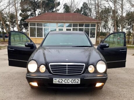 Mercedes E 220 d 2000