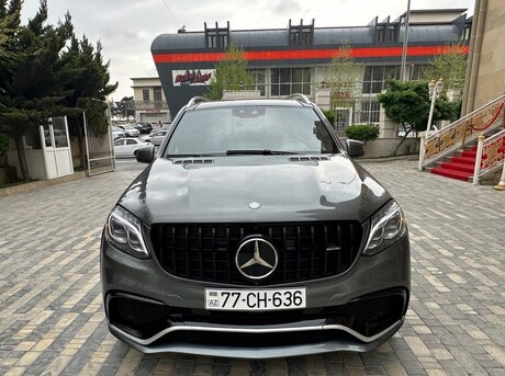 Mercedes GLS 450 4MATIC