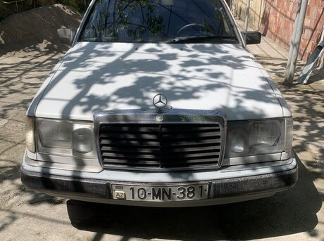 Mercedes E 200 1989