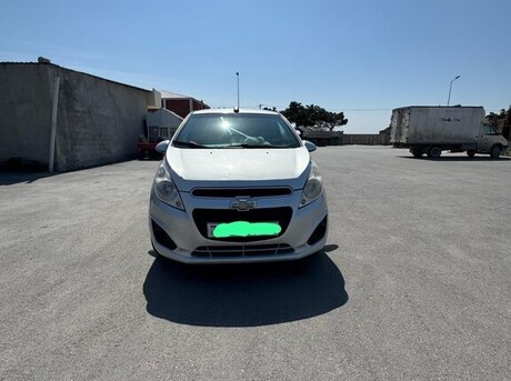 Chevrolet Spark 2015
