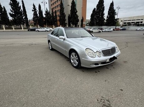 Mercedes E 220 d 2004
