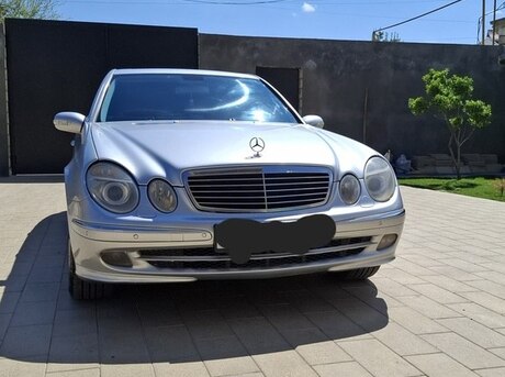 Mercedes E 320 2004