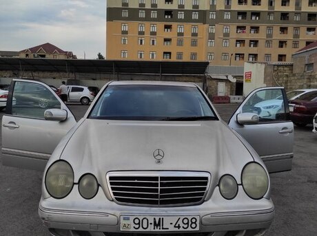 Mercedes E 320 2001