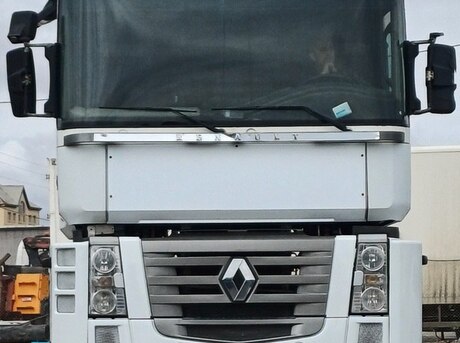 Renault Magnum