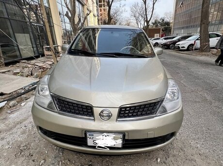 Nissan Tiida 2008