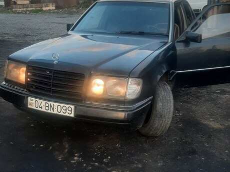 Mercedes E 250 1990
