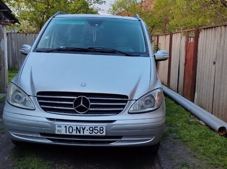 Mercedes Viano 2005