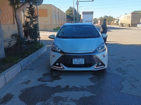 Toyota Aqua 2016