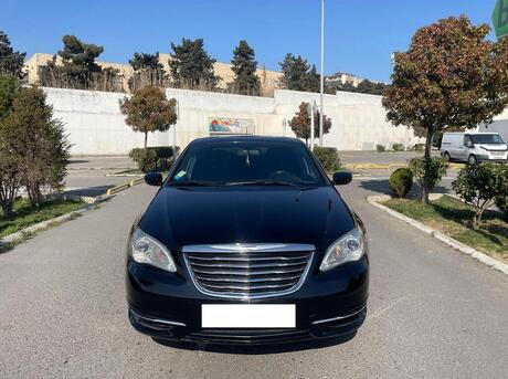 Chrysler 200