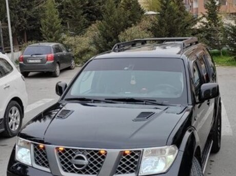Nissan Pathfinder 2005