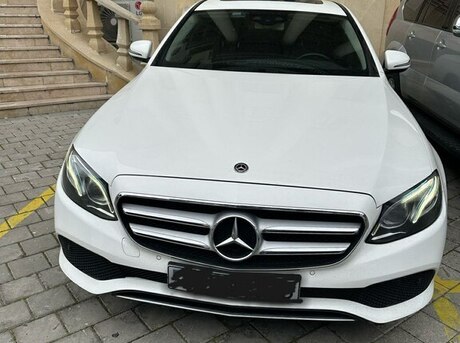 Mercedes E 220 d 4MATIC 2017