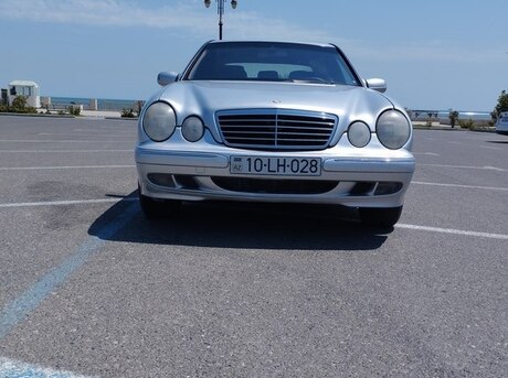 Mercedes E 220 d 2000