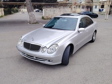 Mercedes E 220 d 2002