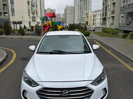 Hyundai Elantra 2017