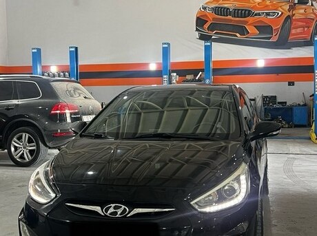Hyundai Accent 2013