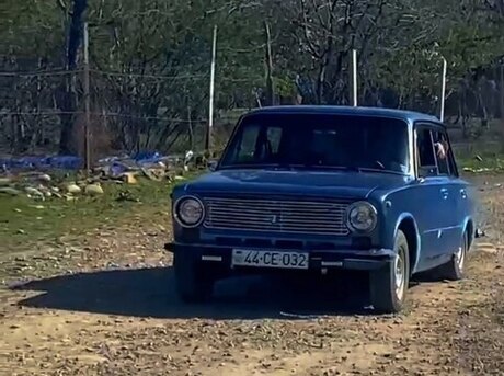 LADA (VAZ) 21011 1983