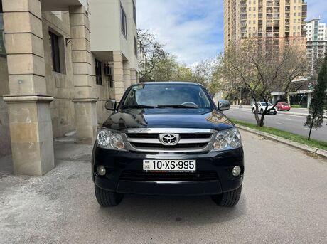 Toyota Fortuner 2005