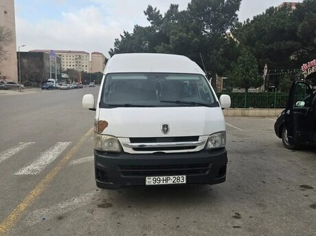 Toyota HiAce 2014