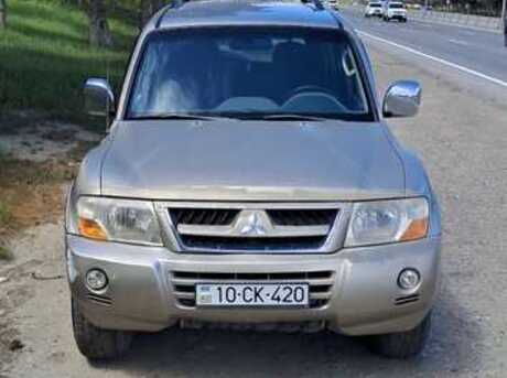 Mitsubishi Pajero 2003