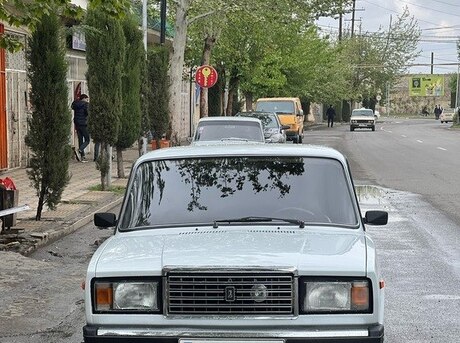 LADA (VAZ) 2107 2004